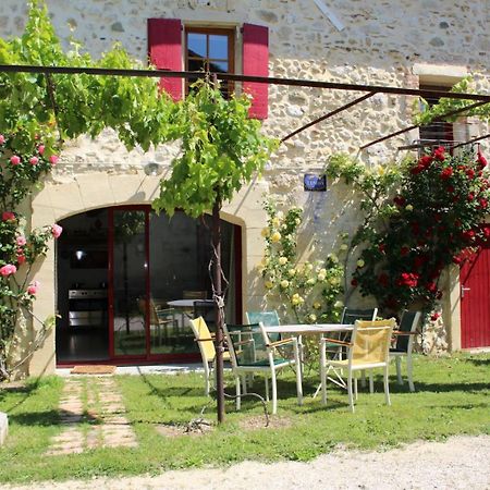 Chez Germaine Vila Les Granges-Gontardes Exterior foto