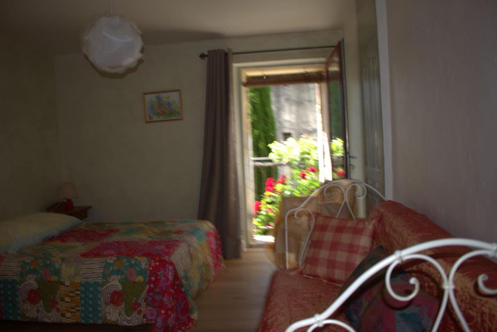 Chez Germaine Vila Les Granges-Gontardes Exterior foto